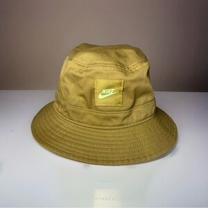 Nike Men’s Olive Bucket Hat with Logo Patch